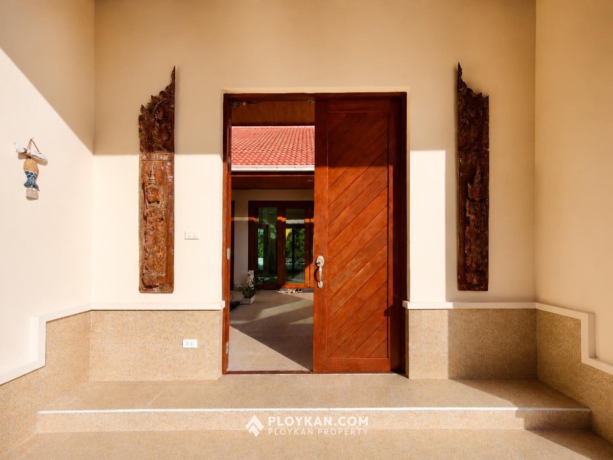 Luxury Pool Villa in Sam Roi Yot for Sale