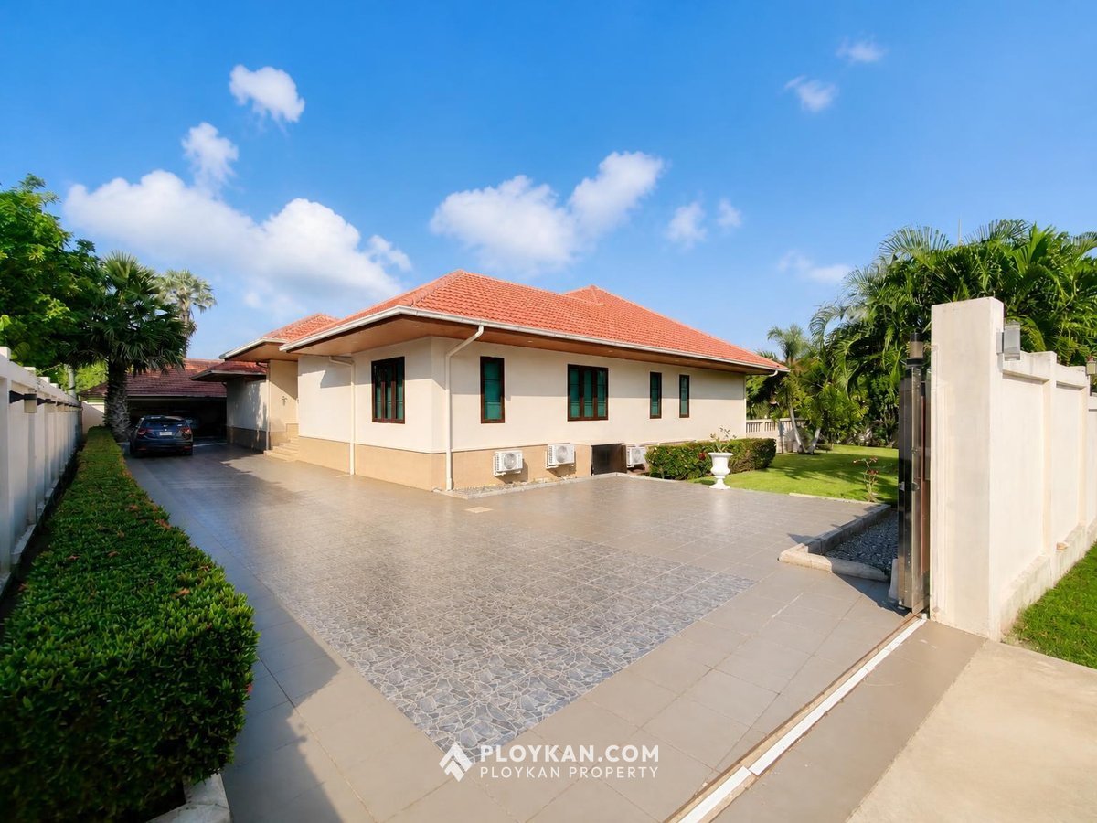 Luxury Pool Villa in Sam Roi Yot for Sale