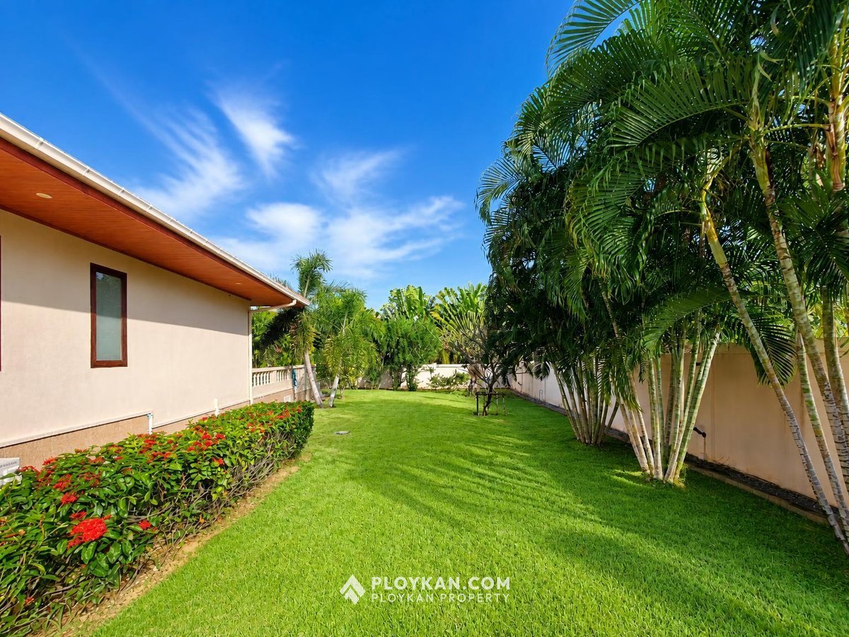 Luxury Pool Villa in Sam Roi Yot for Sale