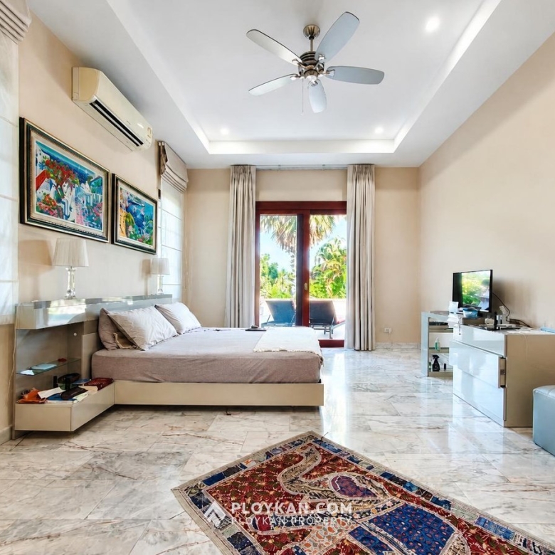 Luxury Pool Villa in Sam Roi Yot for Sale