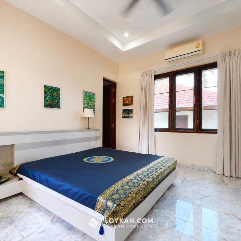 Luxury Pool Villa in Sam Roi Yot for Sale