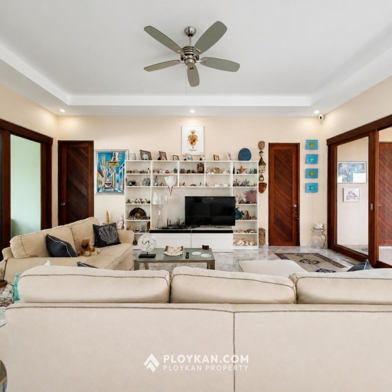 Luxury Pool Villa in Sam Roi Yot for Sale