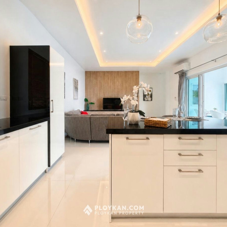 Pet Friendly 3-Bedroom Pool Villa in Aria1 for Rent