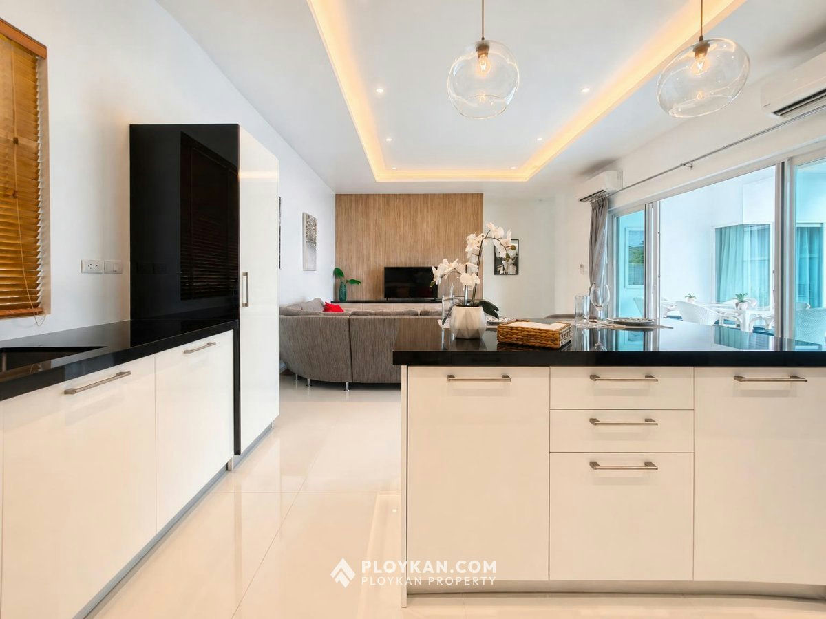 Pet Friendly 3-Bedroom Pool Villa in Aria1 for Rent