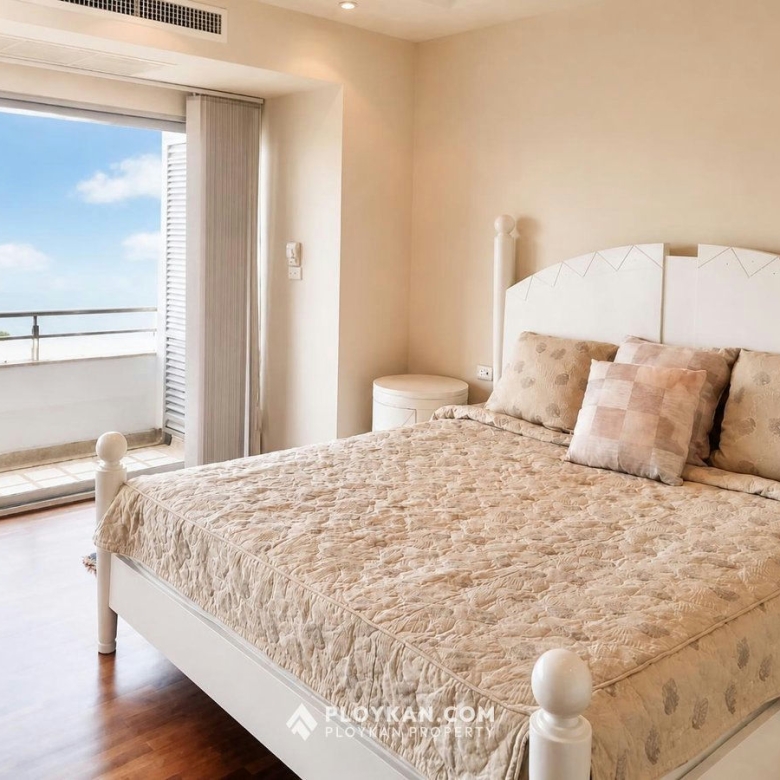 3 Bedroom Condo in Baan Haad Hua Hin for Sale