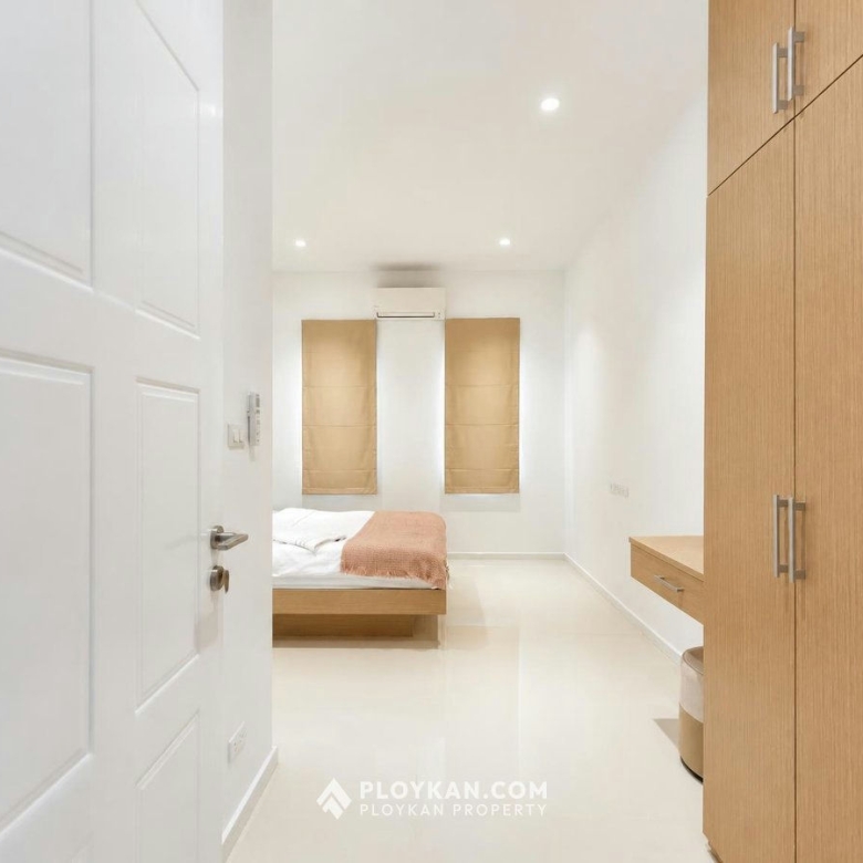 Pet Friendly 3-Bedroom Pool Villa in Aria1 for Rent