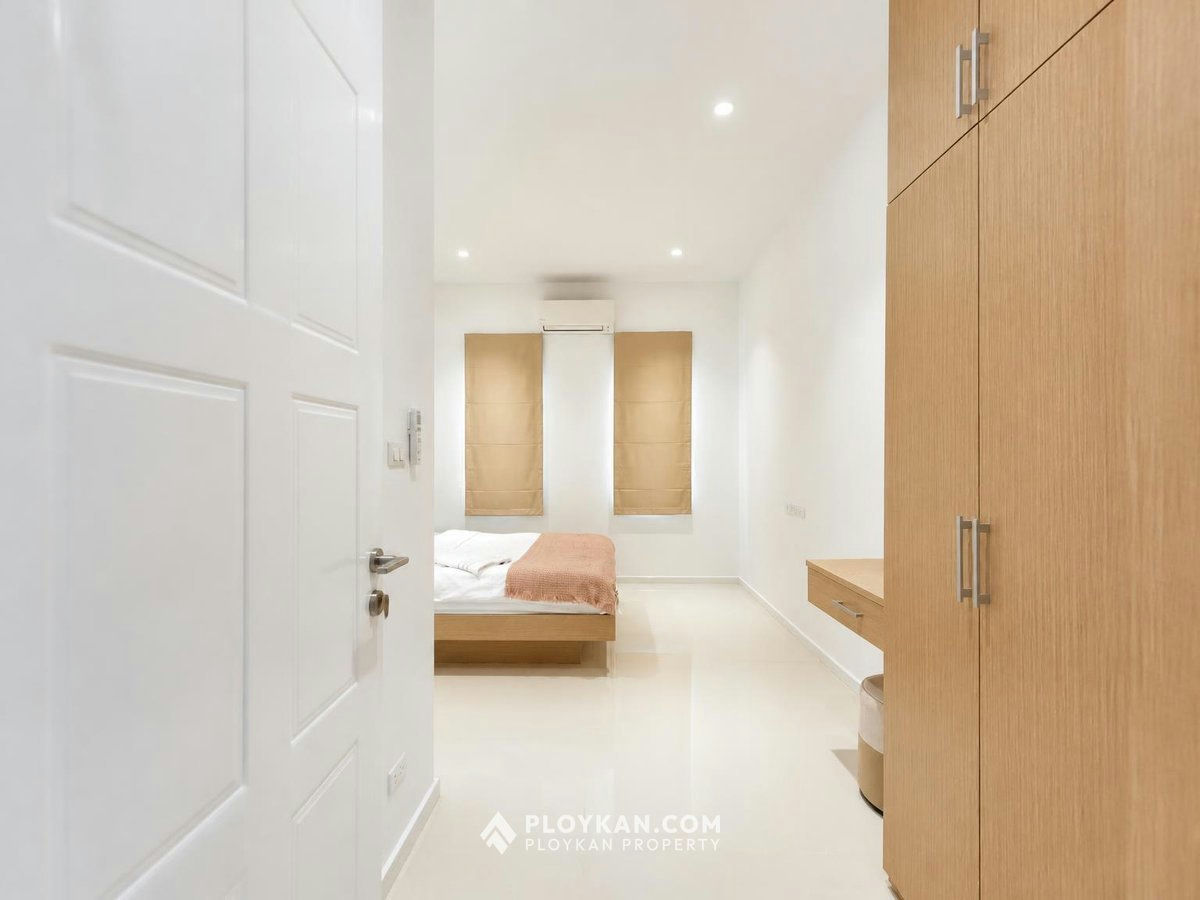 Pet Friendly 3-Bedroom Pool Villa in Aria1 for Rent