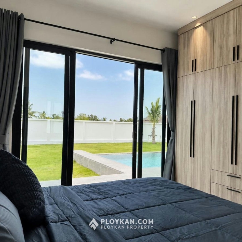 Brand New Modern Luxury Pool Villa for Rent
