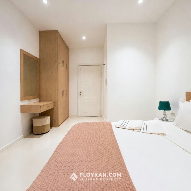 Pet Friendly 3-Bedroom Pool Villa in Aria1 for Rent