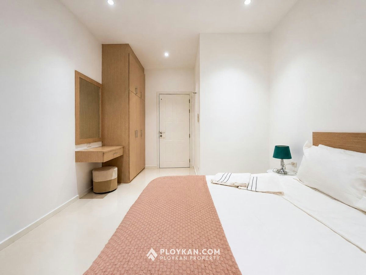 Pet Friendly 3-Bedroom Pool Villa in Aria1 for Rent