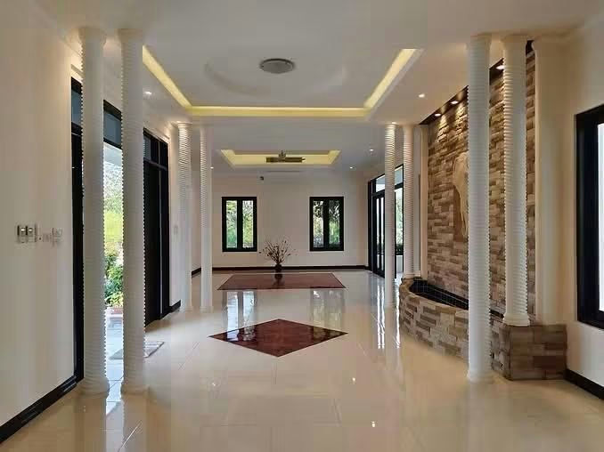 Exclusive Pool Villa For Sale at Palm Hills Golf Course