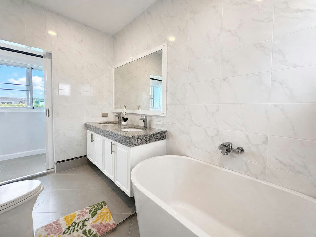 New and Spacious 3-Bedroom Villa for Rent | Hua Hin Soi 112