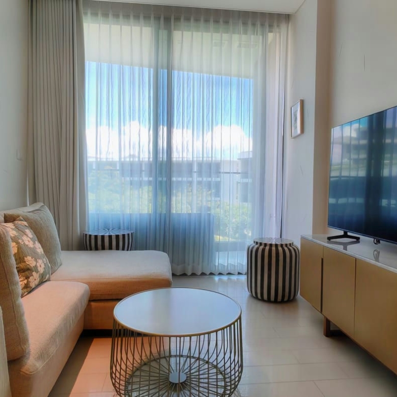 🔥Price Reduced – Luxury 1BR Pool View Condo in Veranda Residence