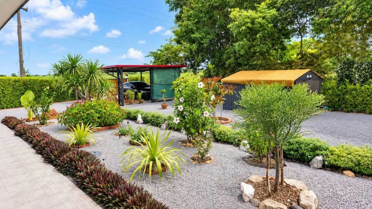 Private Home with Garden in Hua Hin Soi 70 for Sale