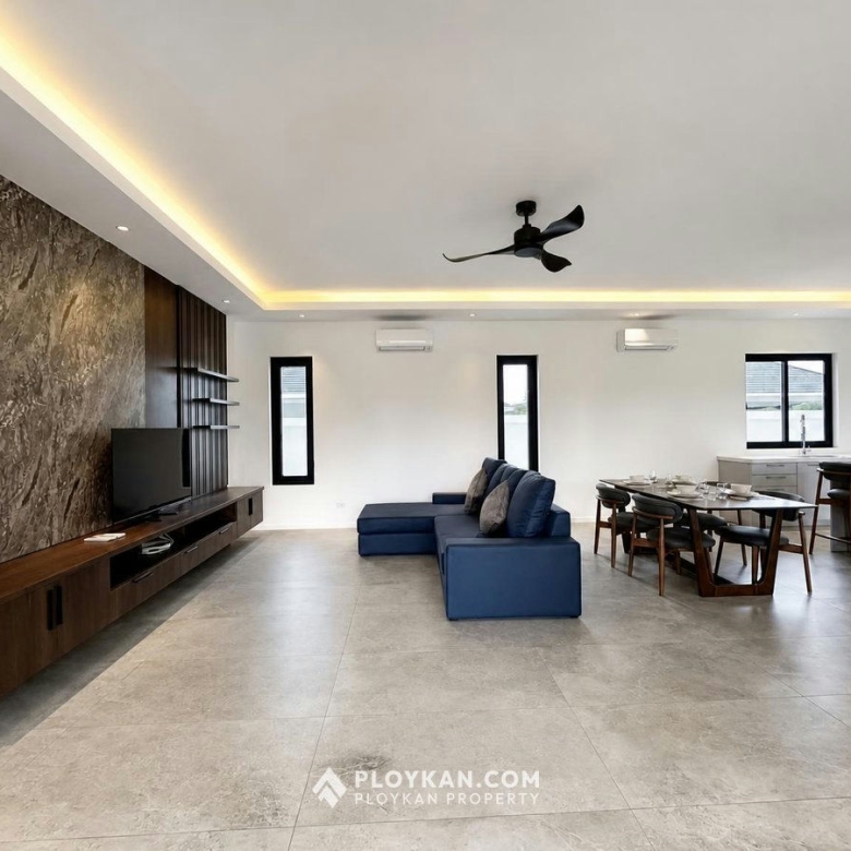 Brand New Modern Luxury Pool Villa for Rent
