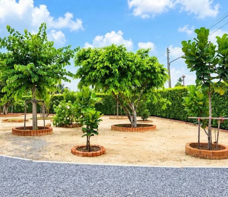 Private Home with Garden in Hua Hin Soi 70 for Sale