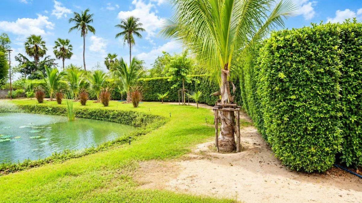 Private Home with Garden in Hua Hin Soi 70 for Sale