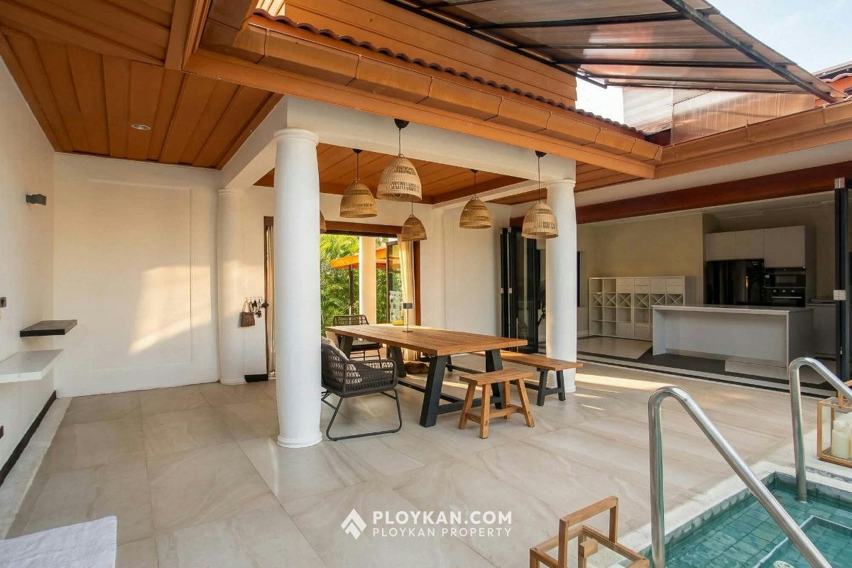 Fully Renovated Pool Villa for sale in Hua Hin Soi 116