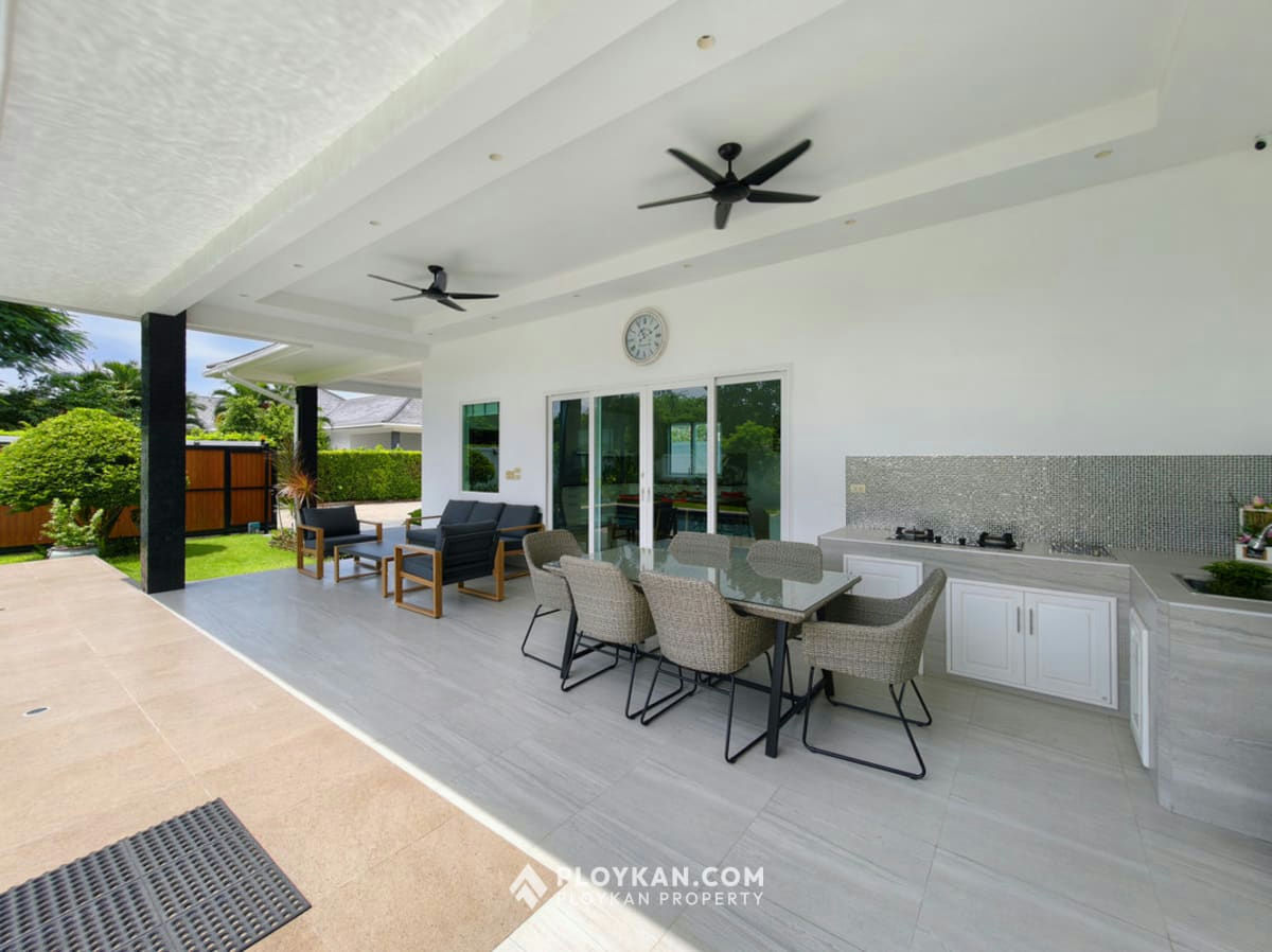 Pool Villa with Beautiful Garden for Rent in Hua Hin