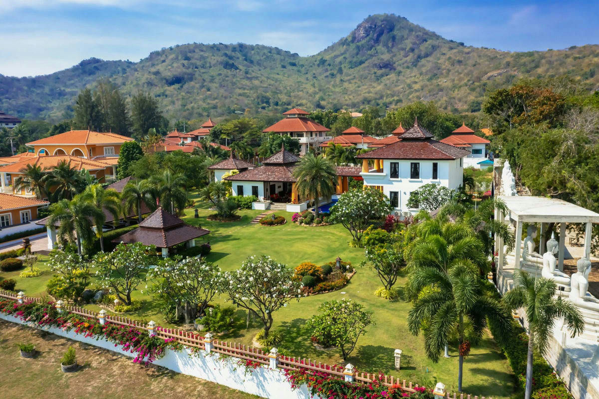 Bali Style Villa on Big Plot in Hunsa Residence