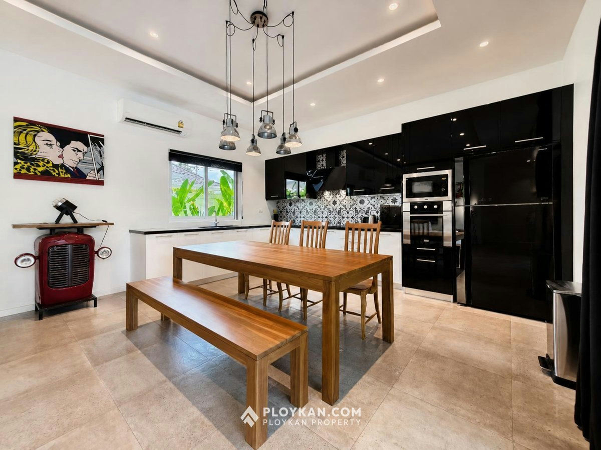 3-Bedroom Pool Villa in Aria 1 for Rent