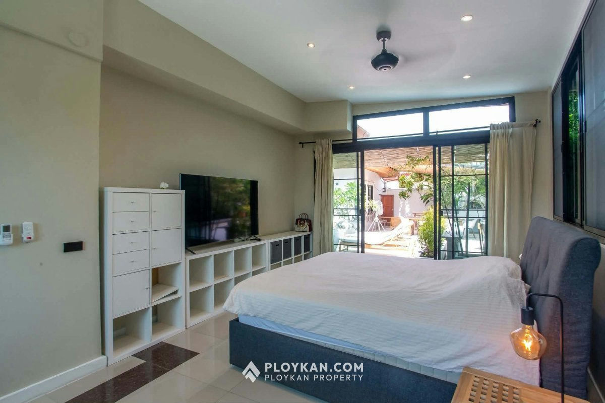 Fully Renovated Pool Villa for sale in Hua Hin Soi 116
