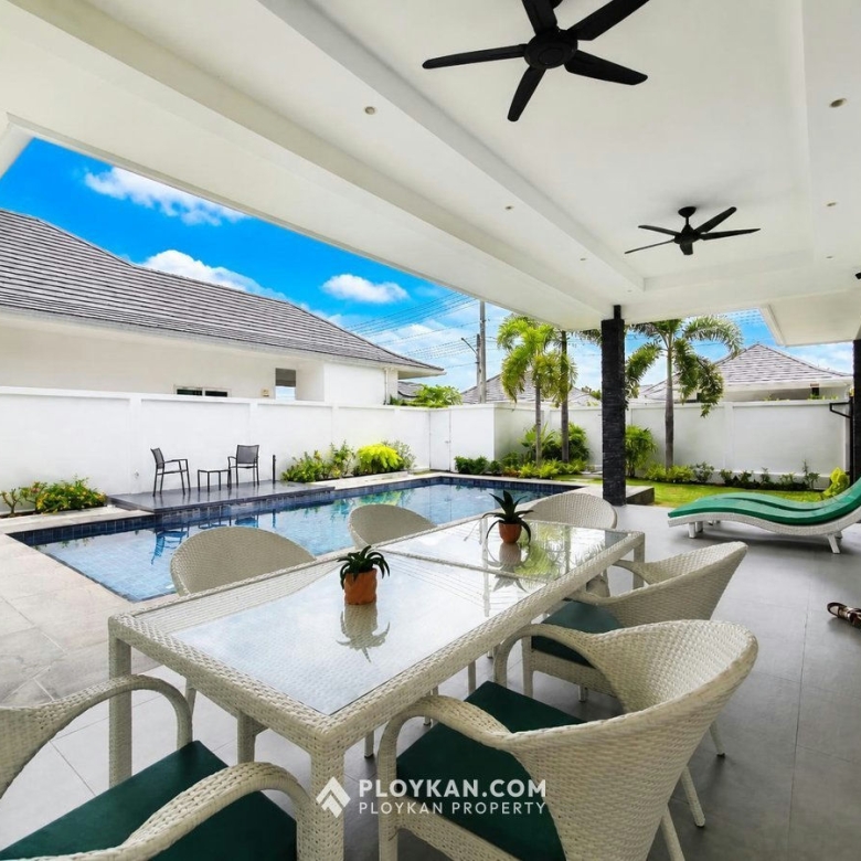 Pet Friendly 3-Bedroom Pool Villa in Aria1 for Rent