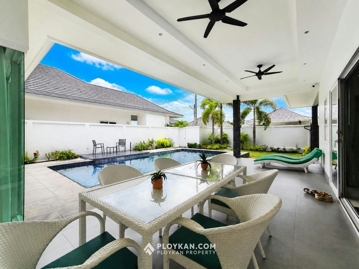 Pet Friendly 3-Bedroom Pool Villa in Aria1 for Rent