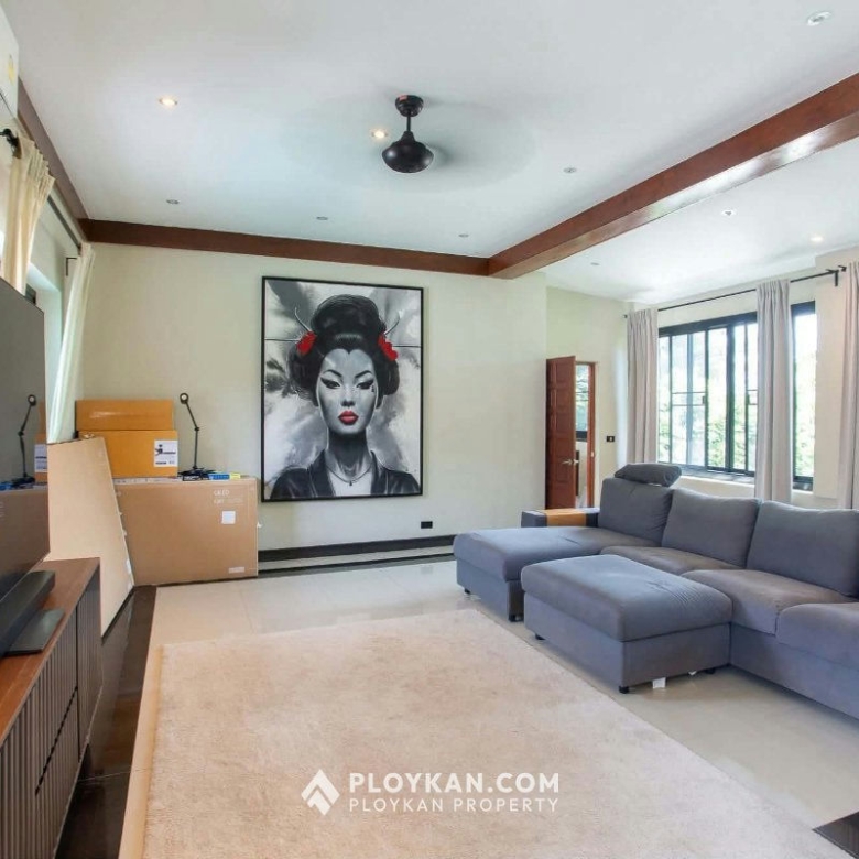 Fully Renovated Pool Villa for sale in Hua Hin Soi 116
